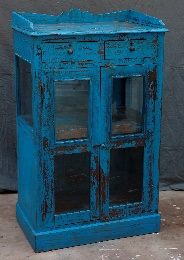 Gabinete con vidrio