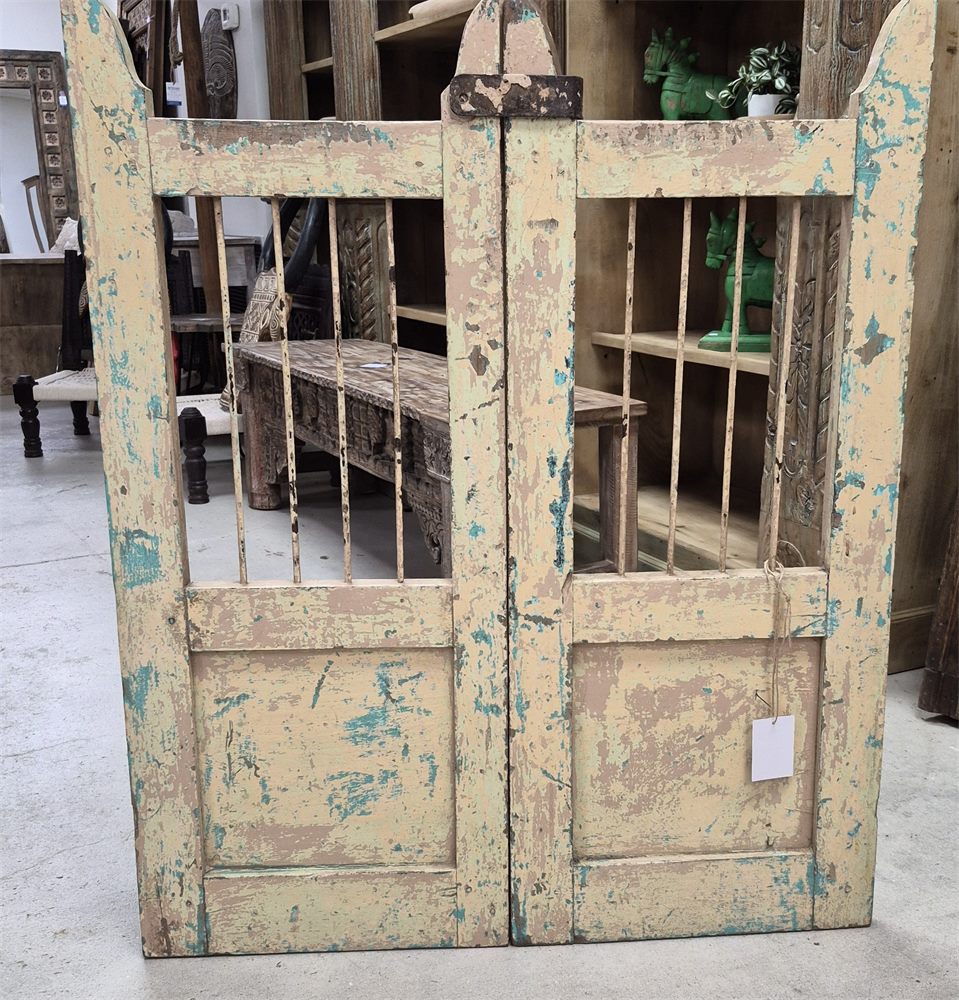 Gate - Front