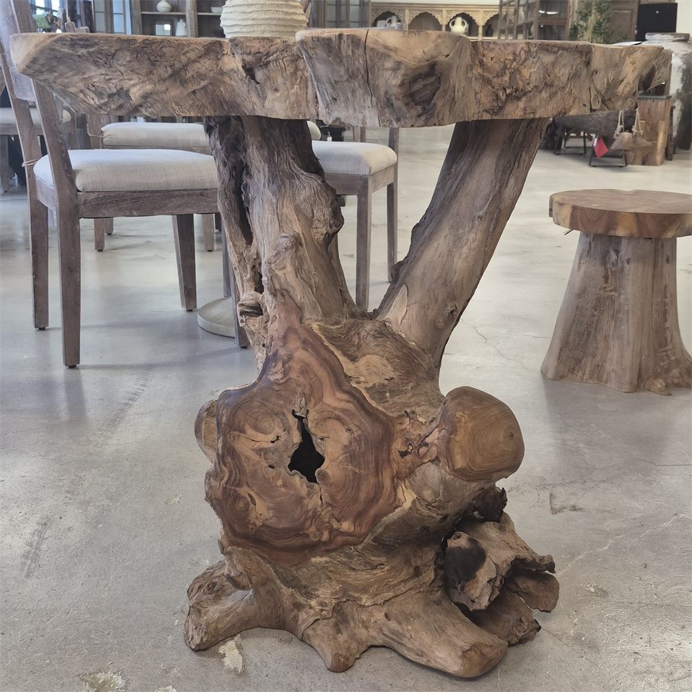 Mushroom Table with 4 stools - Front