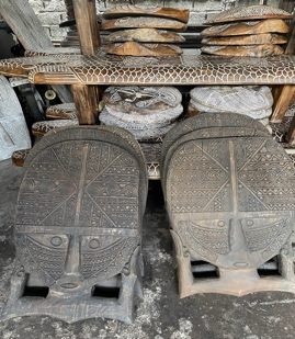 Máscara de Bali con brazos