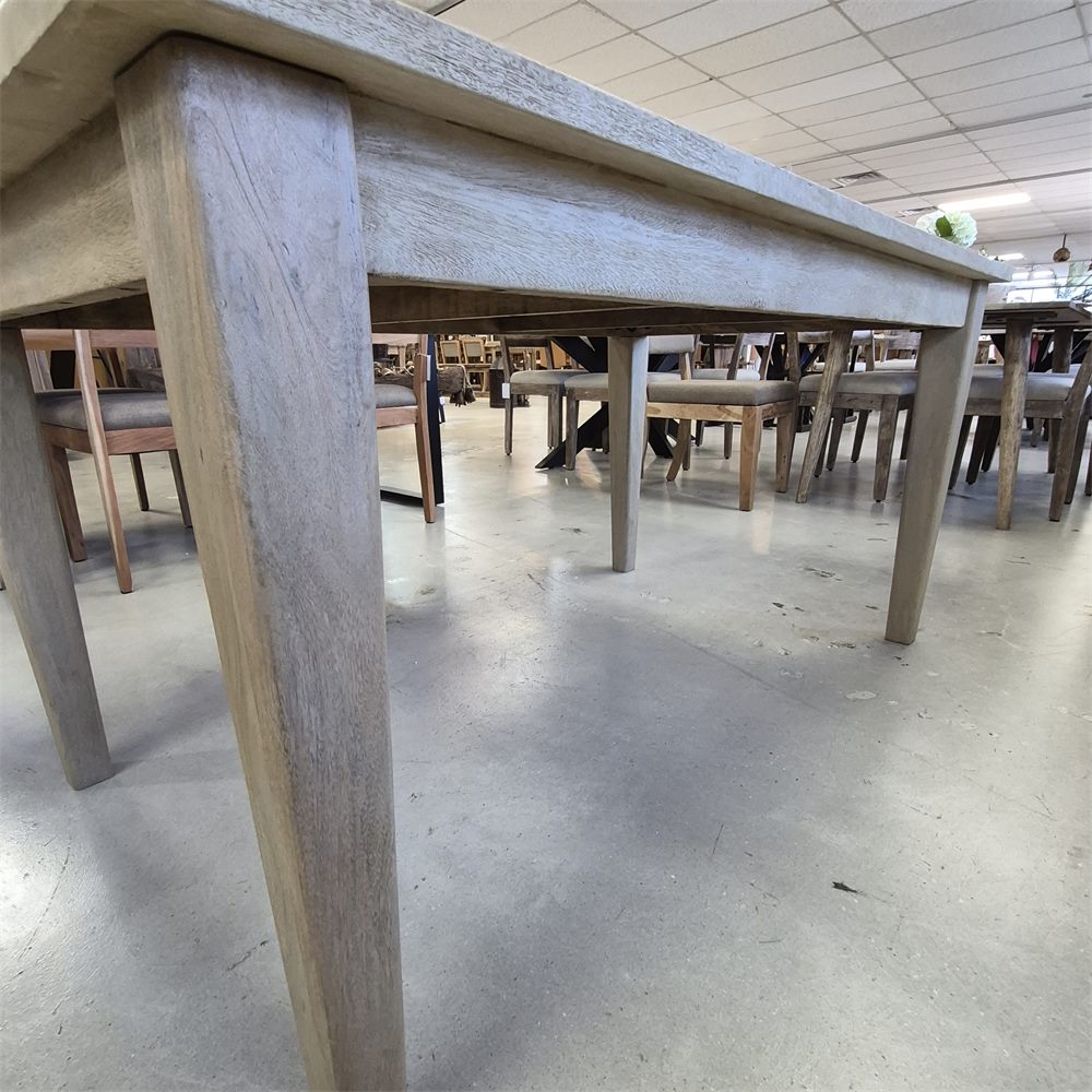 Mesa de comedor - Izquierda