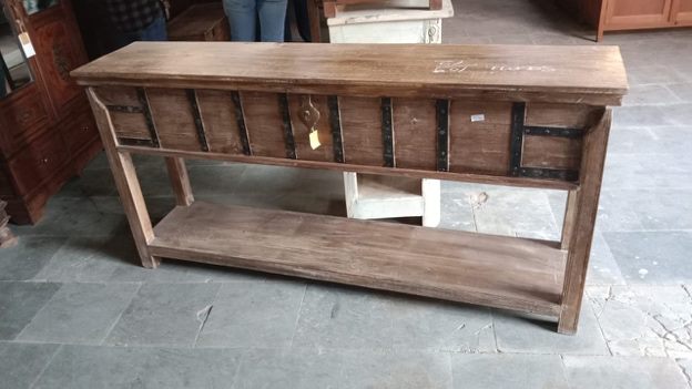 Mesa consola