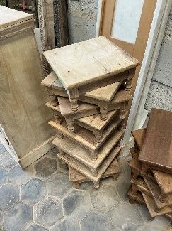 Bajot Table