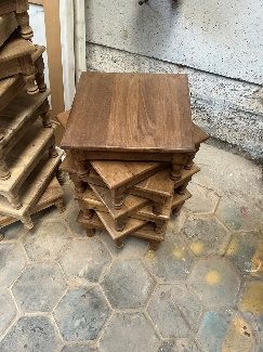 Bajot Table