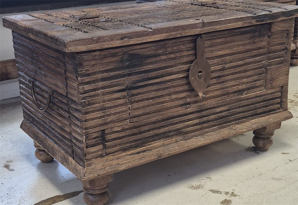 Trunk - Front