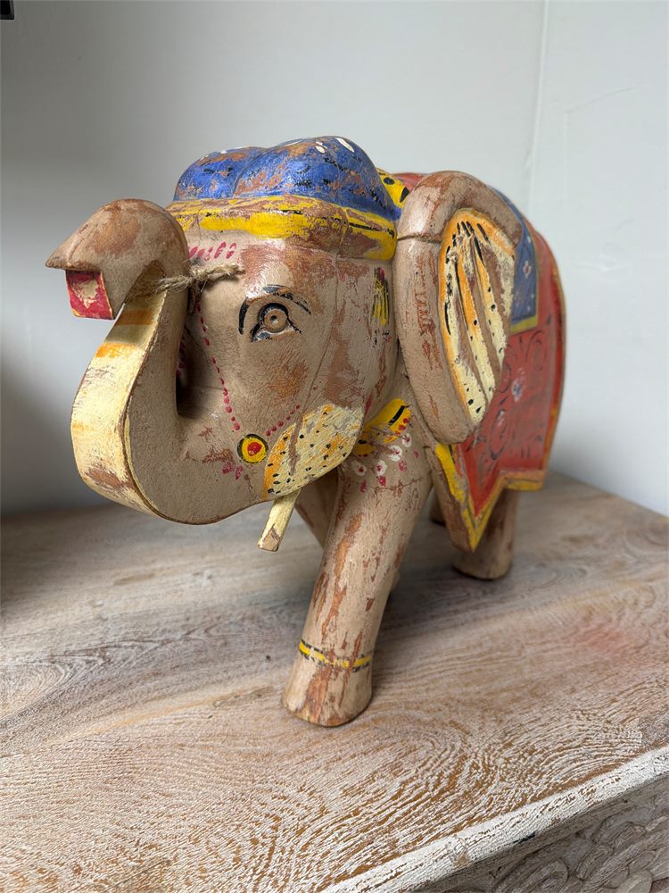 Elefante - Izquierda