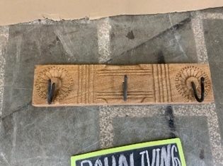3 Hook Hanger