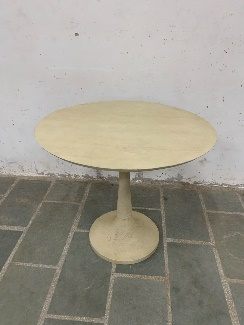 Round Dining
